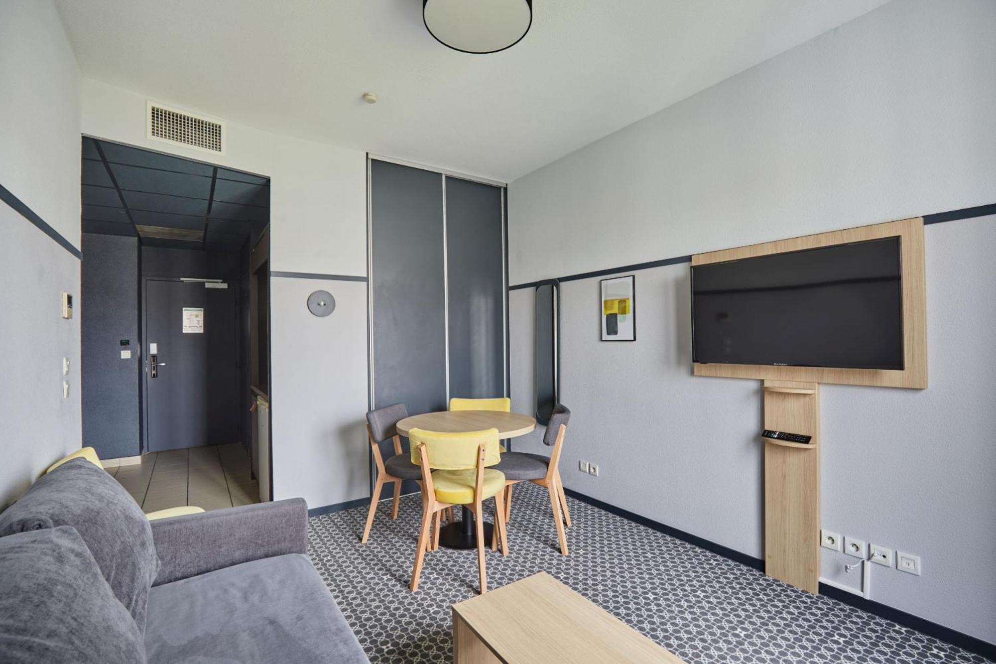 Appart'Hotel Odalys City - Bioparc Lyon Est Exterior foto