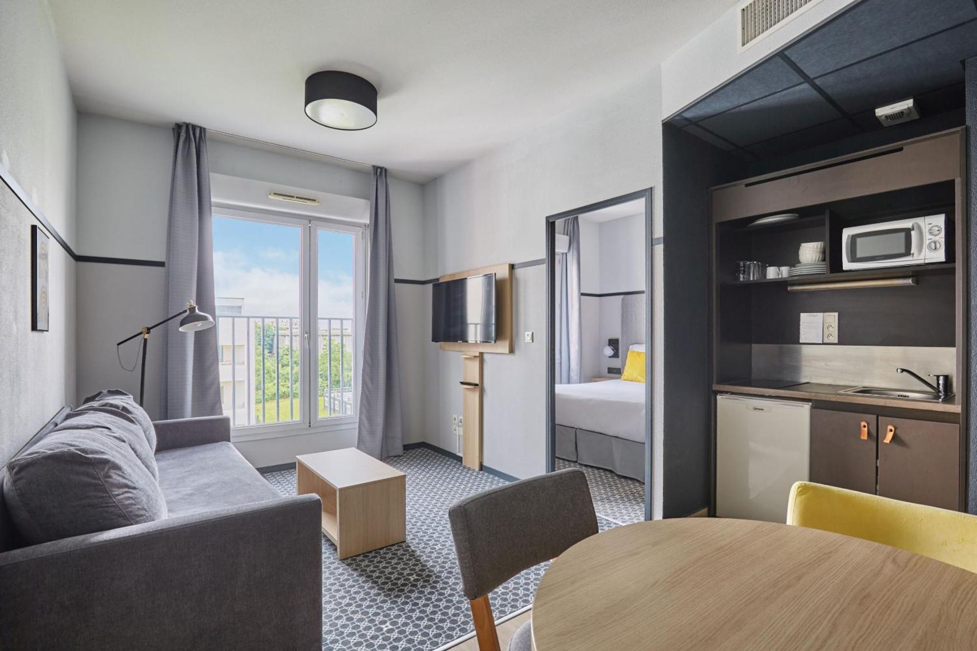 Appart'Hotel Odalys City - Bioparc Lyon Est Exterior foto