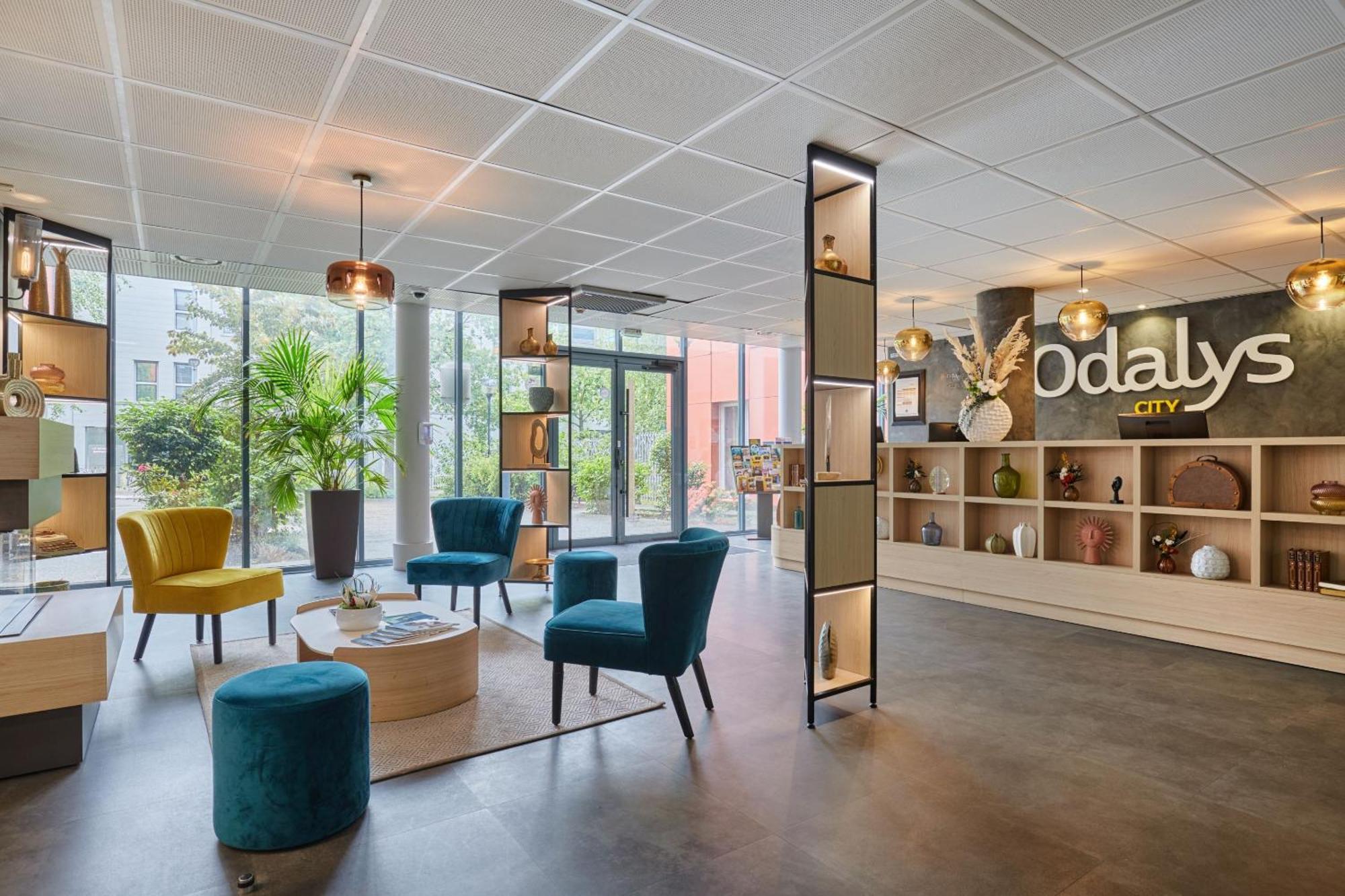 Appart'Hotel Odalys City - Bioparc Lyon Est Exterior foto