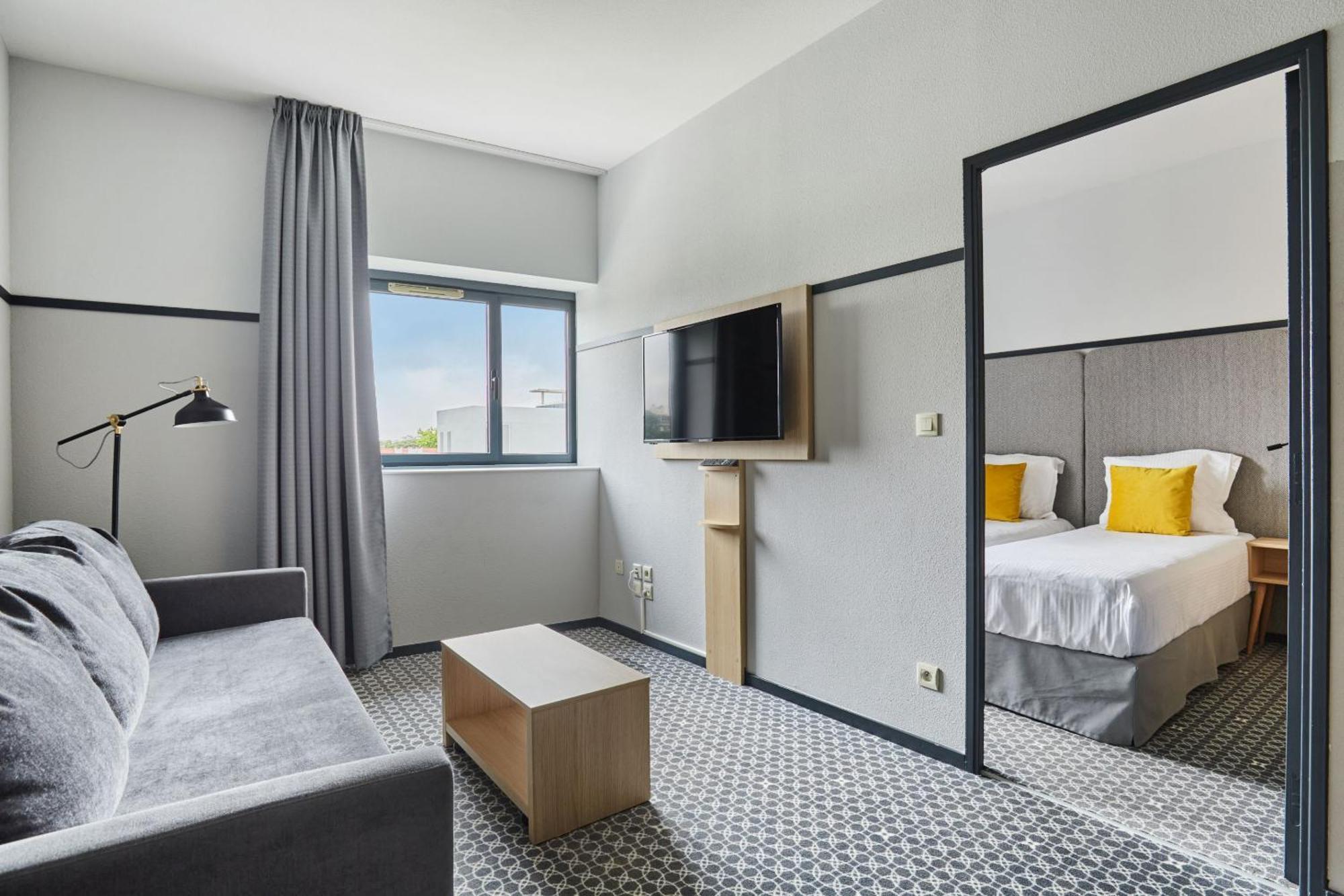 Appart'Hotel Odalys City - Bioparc Lyon Est Exterior foto