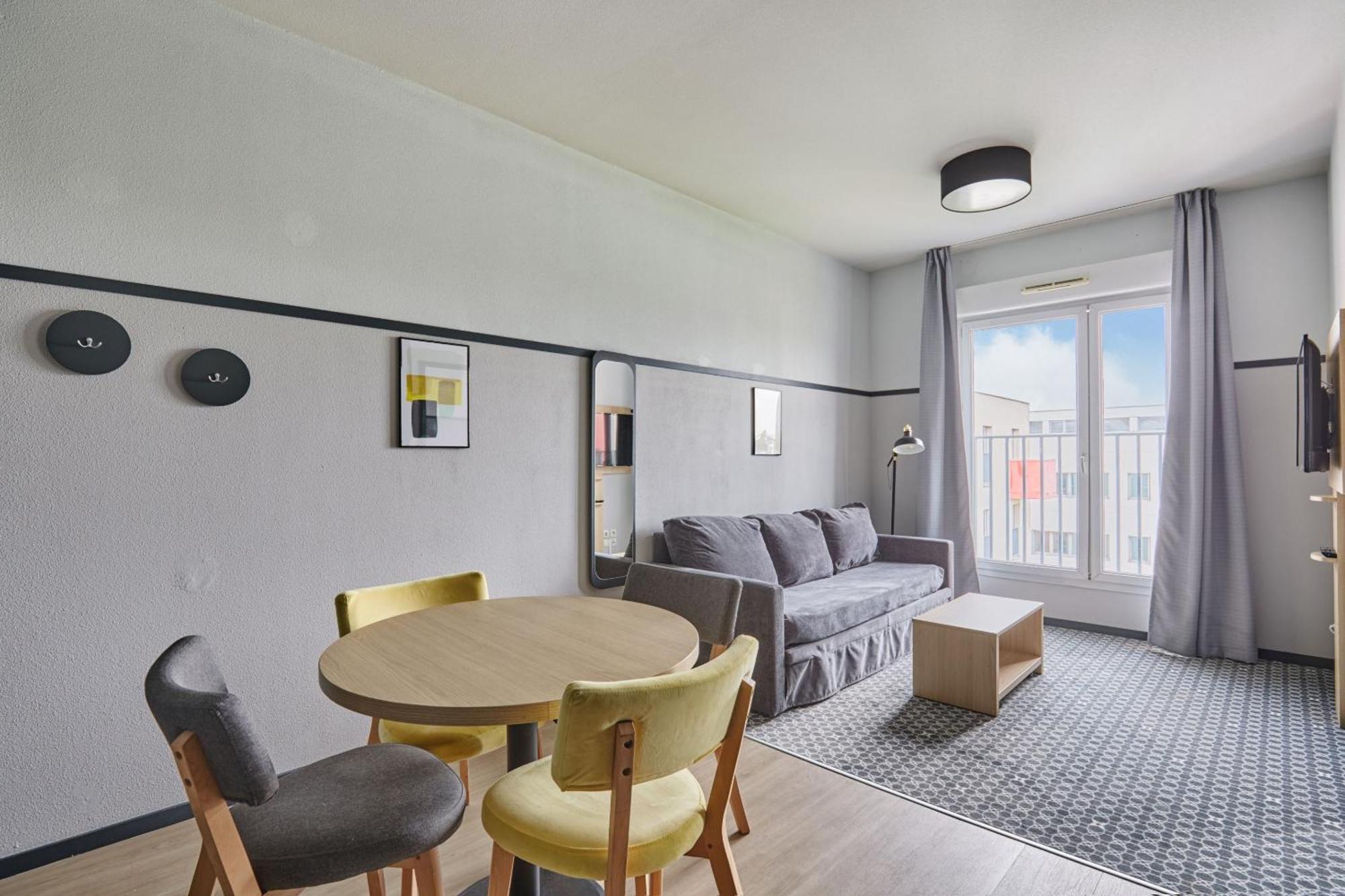 Appart'Hotel Odalys City - Bioparc Lyon Est Exterior foto